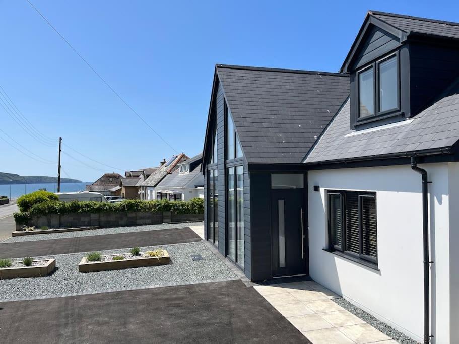 Вилла Seacliff, Broad Haven. Экстерьер фото
